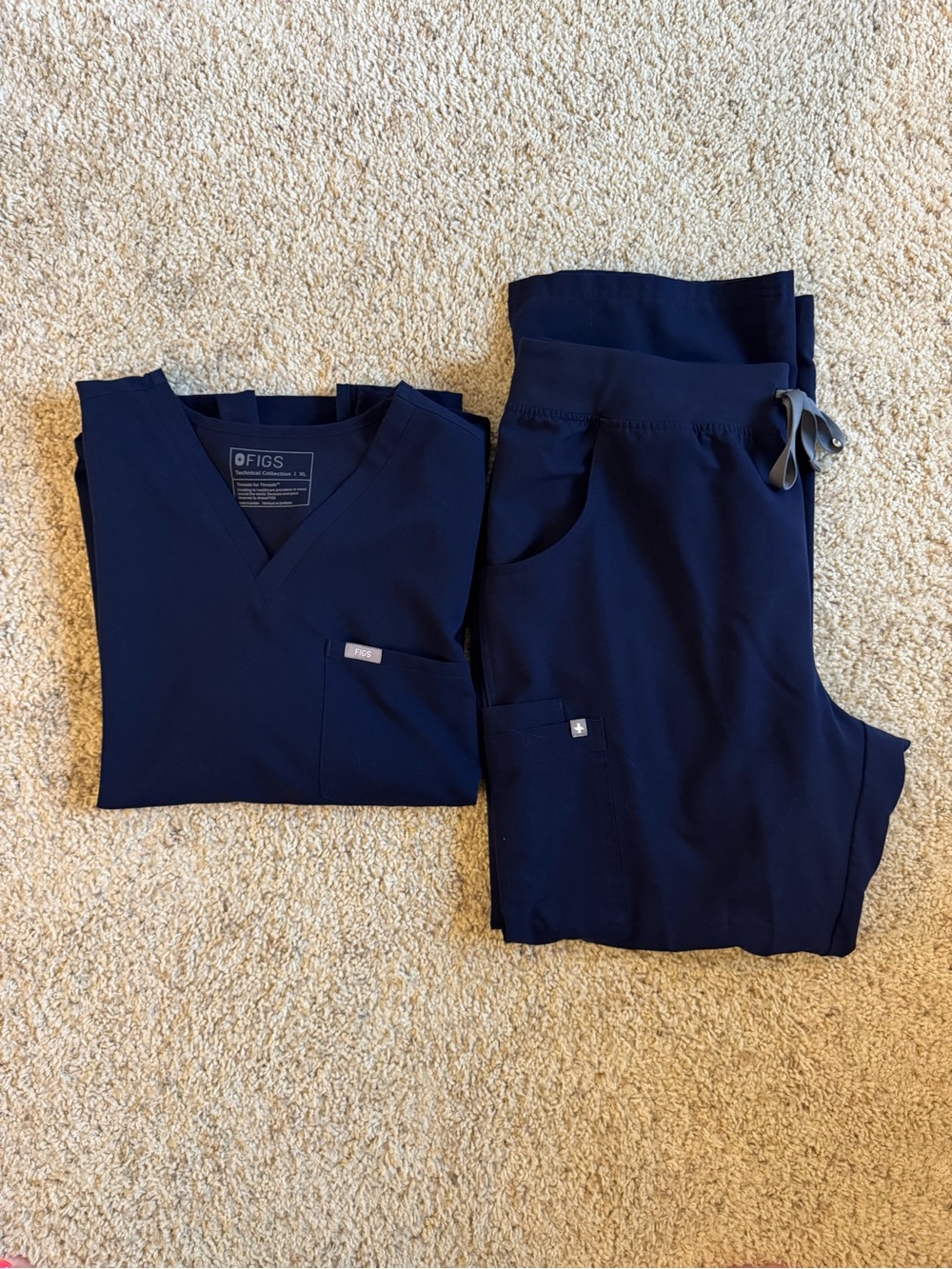 FIGS Navy Woman’s Scrub Set - Top with One Pocket & Straight Leg Pants